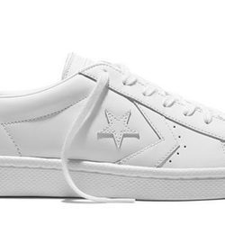 Sneakers blancas de la colección 'Pro Leather '76' de Converse y Nike