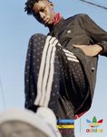 Chándal negro con lunares blancos de la colección de Adidas con Pharrell Williams