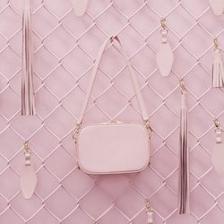 Bolso rosa pastel de la nueva firma Pop & Suki