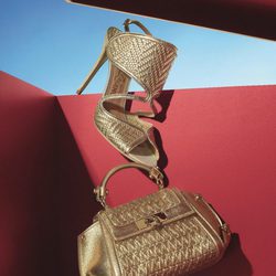 Bolso 'Sofía' en color dorado de Salvatore Ferragamo para Navidad 2016