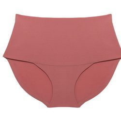 Braguitas de color coral de Spanx de la colección otoño/invierno 2016/2017