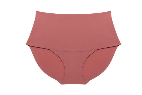 Braguitas de color coral de Spanx de la colección otoño/invierno 2016/2017