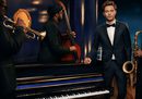 Francisco Lachowski con un traje de Tommy Hilfiger para Navidad 2016