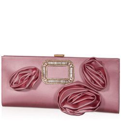 Bolso rosa satén de Roger Vivier colección Navidad 2016