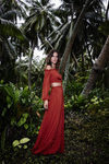 Alessandra Ambrosio con un look bohemio de Ale by Alessandra otoño/invierno 2016/2017