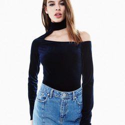 Camisa con escote bardot de Bershka para Navidad 2016