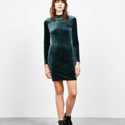 Vestido verde de cuello alto de Bershka para Navidad 2016