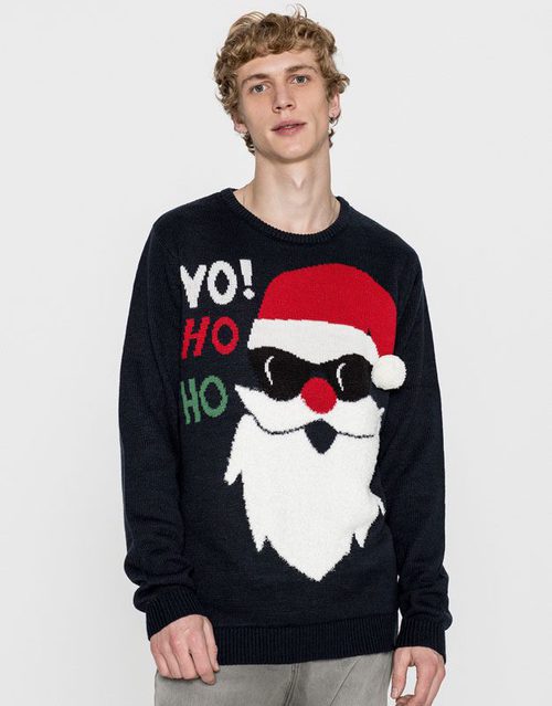 Jersey negro con un Santa Claus de Pull&Bear para Navidad 2016