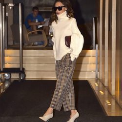 Victoria Beckham con un outfit invernal en Nueva York