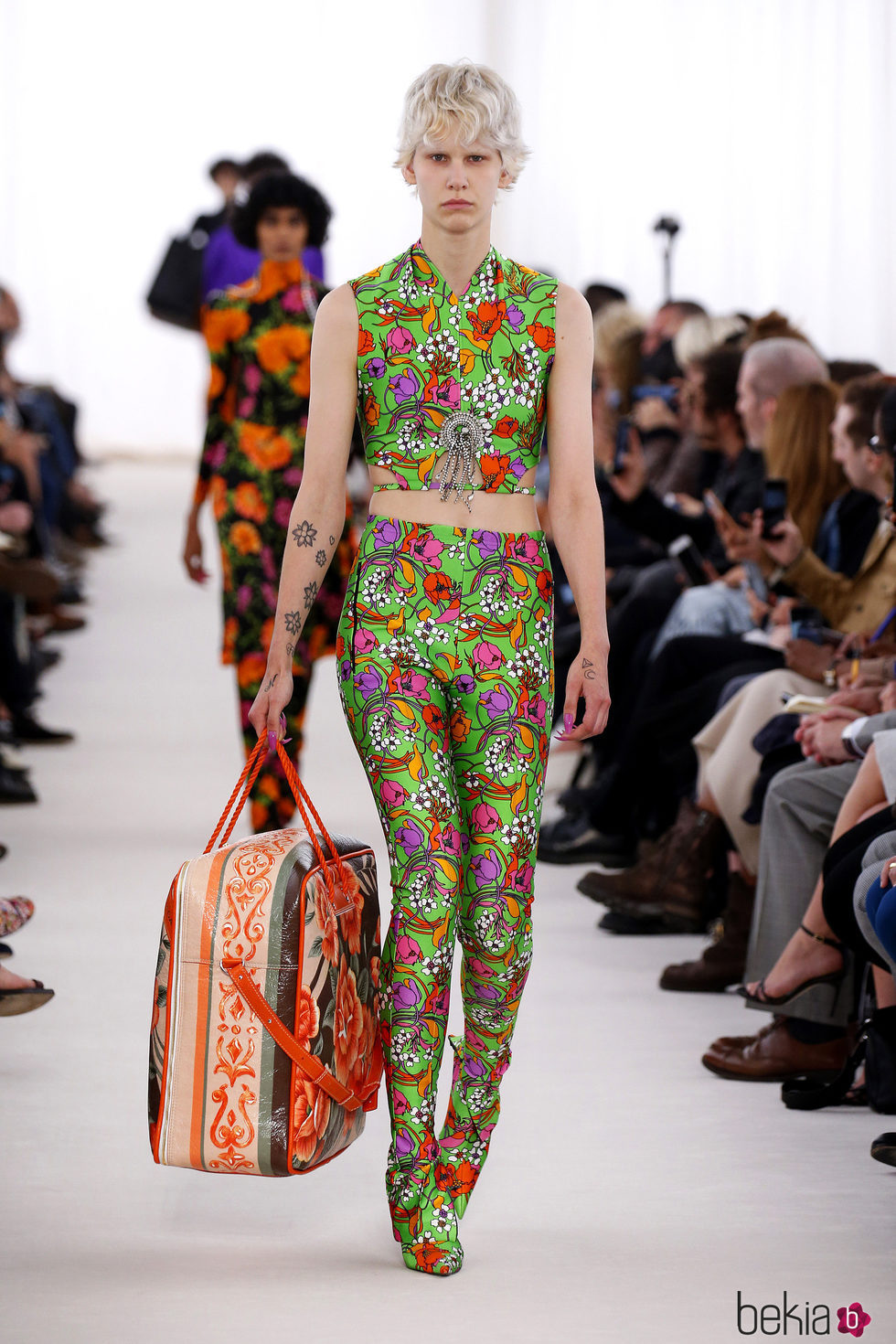 Conjunto 'Greenery' de Balenciaga primavera/verano 2017 en la Paris Fashion Week