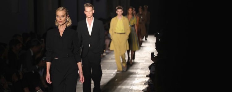 Desfile mixto de Bottega Veneta primavera/verano 2017 en la Milán Fashion Week