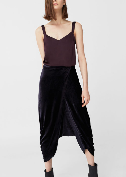 Pantalón baggy de terciopelo de Mango para Navidad 2016