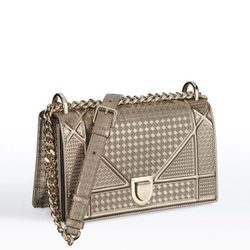 Bandolera metalizada de la selección de accesorios para Navidad 2016 de Dior