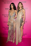 Gigi y Bella Hadid en el photocall del Victoria's Secret Fashion Show 2016