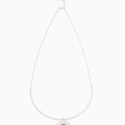 Colgante plateado de MAX&Co y Swarovski otoño/invierno 2016/2017