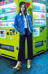Alma Jodorowsky con una chaqueta denim de Mango colección 'Journeys' invierno 2017