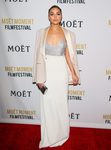 Olivia Culpo con un look sencillo en el Moet Moment Film Festival