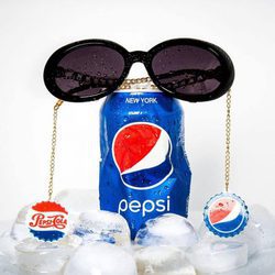 Gafas de sol Pepsi de la colección de Jeremy Scott para Italia Independent