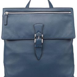 Mochila azul de la colección masculina de Catujano primavera/verano 2017