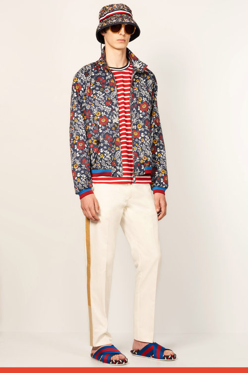 Bomber de estampado floral de Tommy Hilfiger primavera/verano 2017