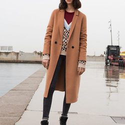 Abrigo de color camel de Pull&Bear invierno 2017