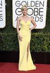 Reese Witherspoon con un vestido de Versace en los Globos de Oro 2017