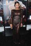 Christina Milian con un vestido transparente en el estreno de 'Vivir de noche'