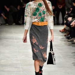 Falda midi de Prada otoño/invierno 2017/2018 en la Milán Fashion Week