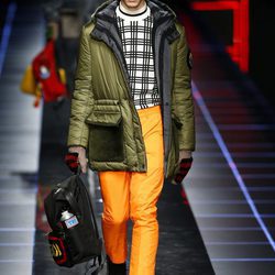 Parka verde de Fendi otoño/invierno 2017/2018 en la Milán Fashion Week