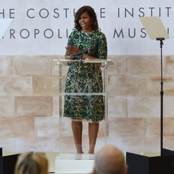 Michelle Obama dando un discurso en 'The Costume Institutes' de Anna Wintour en 2014