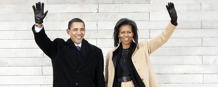 Michelle Obama con un total look con su marido Barack Obama en el 2009