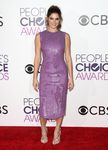 Ashley Greene con un vestido malva en los People's Choice Awards 2017
