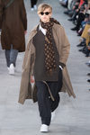 Pañuelo con la lona 'Monogram' de Louis Vuitton y Supreme otoño/invierno 2017/2018 en la París Fashion Week