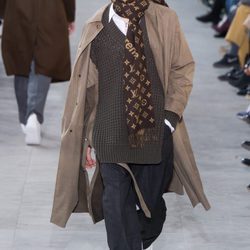 Pañuelo con la lona 'Monogram' de Louis Vuitton y Supreme otoño/invierno 2017/2018 en la París Fashion Week