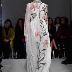 Vestido oriental de Giambattista Valli primavera/verano 2017 en la Semana de la Alta Costura de París