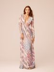 Gigi Hadid con un vestido de su propia colección primavera/verano 2017 con Tommy Hilfiger