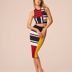 Gigi Hadid con un total look de su propia colección primavera/verano 2017 con Tommy Hilfiger