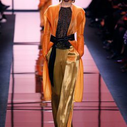 Pantalón greenery de Giorgio Armani Privé primavera/verano 2017 en la Semana de la Alta Costura de París