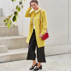 Abrigo de paño amarillo de L.K.Bennett primavera/verano 2017