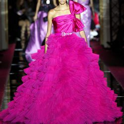 Vestido voluminoso de Zuhair Murad primavera/verano 2017 en la Semana de la Alta Costura de París