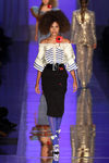 Camisa de escote bardot de Jean Paul Gaultier primavera/verano 2017 en la Semana de la Alta Costura de París