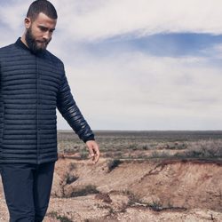 Abrigo azul marino de la colección 'Sport' de H&M primavera/verano 2017