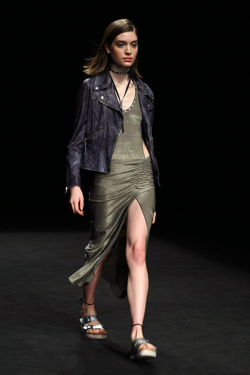 Chaqueta de cuero de TCN primavera/verano 2017 en la 080 Barcelona Fashion