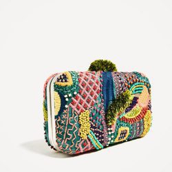 Clutch con abalorios de Zara primavera/verano 2017
