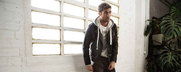 Chaqueta de cuero de Stradivarius colección masculina invierno 2017
