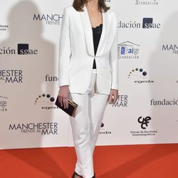 Ruth Díaz con un look bicolor en los Premios del Círculo de Escritores Cinematográficos