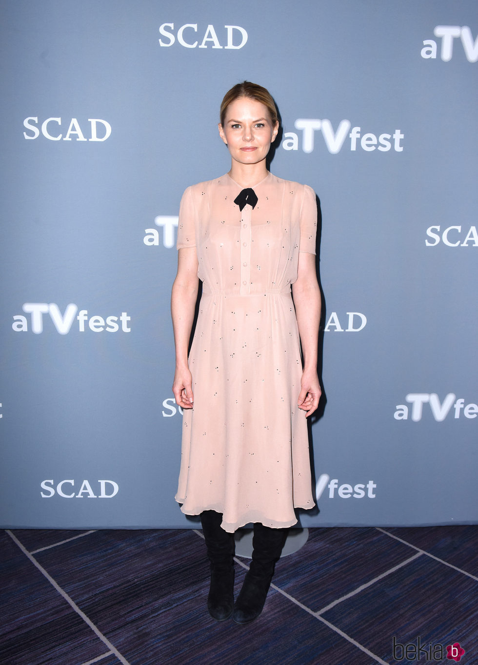 Jennifer Morrison con un look vintage en el aTVFest 2017