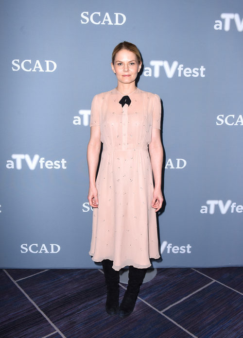 Jennifer Morrison con un look vintage en el aTVFest 2017