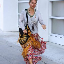 Elsa Pataky con un outfit bohemio en las calles de Los Ángeles