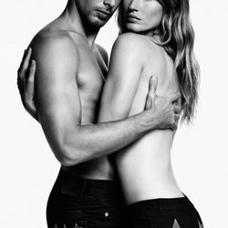 Gisele Bündchen posando desnuda para Givenchy invierno 2017